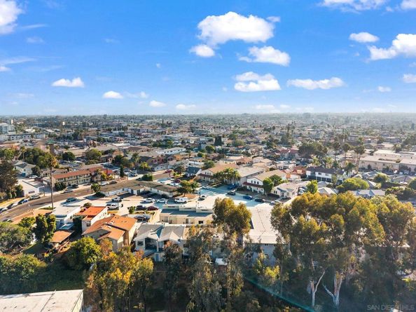 4527 Contour Blvd 8, San Diego CA 92115