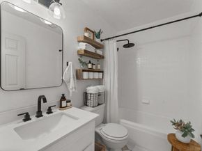 4527 Contour Blvd 8, San Diego CA 92115