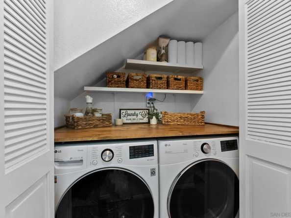 4527 Contour Blvd 8, San Diego CA 92115