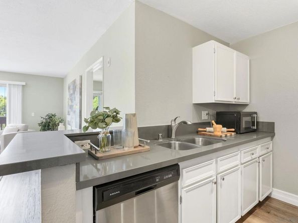 6111 Rancho Mission Rd 209, San Diego CA 92108