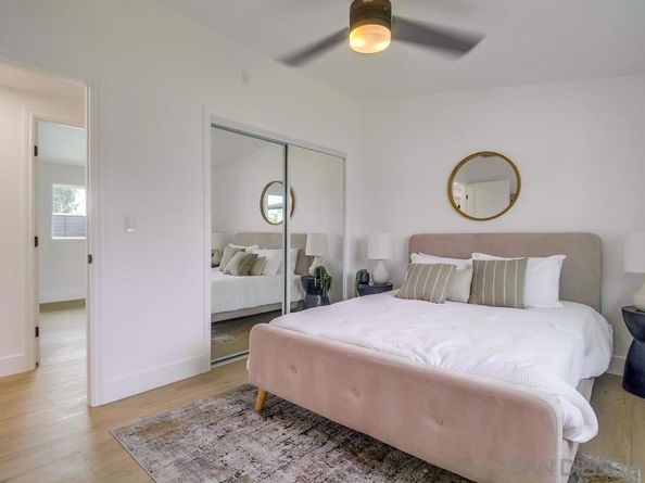 5165 Winthrop St, San Diego CA 92117