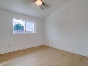 5165 Winthrop St, San Diego CA 92117
