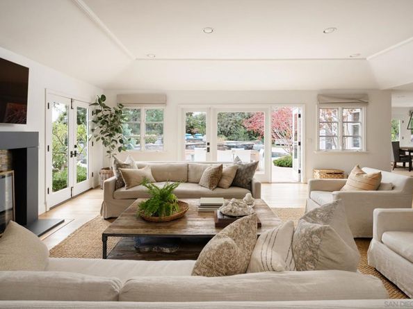 5499 Avenida Maravillas, Rancho Santa Fe CA 92067