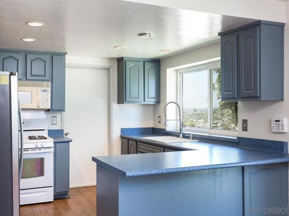 390 Treewood St, San Diego CA 92114