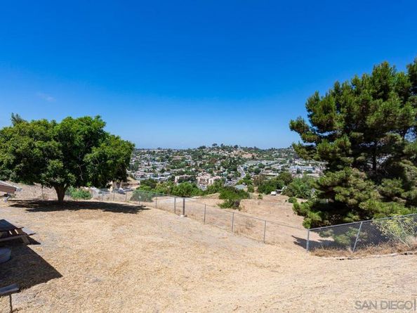 390 Treewood St, San Diego CA 92114