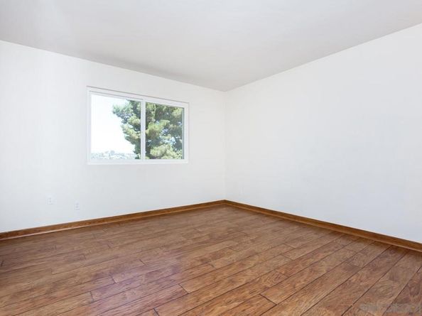 390 Treewood St, San Diego CA 92114