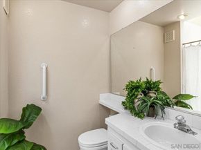 6340 Caminito Del Pastel, San Diego CA 92111