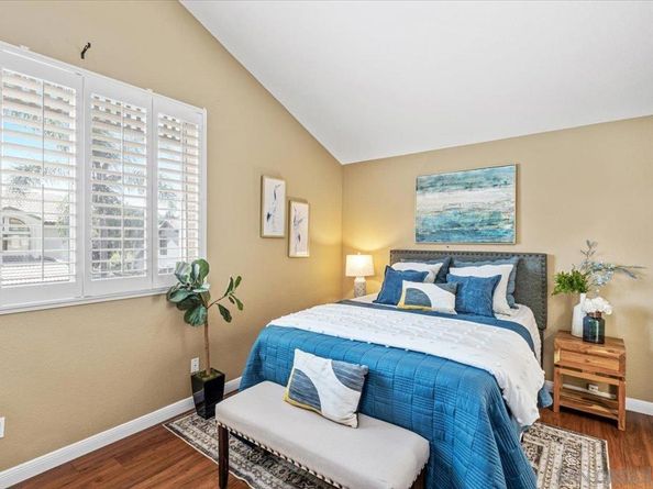 6340 Caminito Del Pastel, San Diego CA 92111