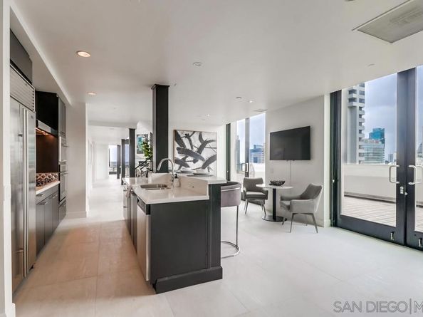 645 Front St 2201, San Diego CA 92101