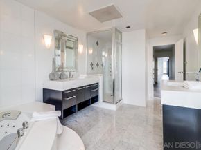 645 Front St 2201, San Diego CA 92101