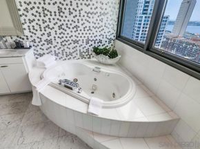 645 Front St 2201, San Diego CA 92101