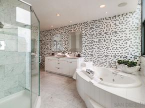 645 Front St 2201, San Diego CA 92101