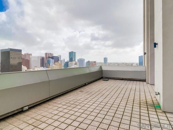 645 Front St 2201, San Diego CA 92101