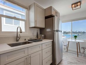 3286 88 Bayside Walk, San Diego CA 92109