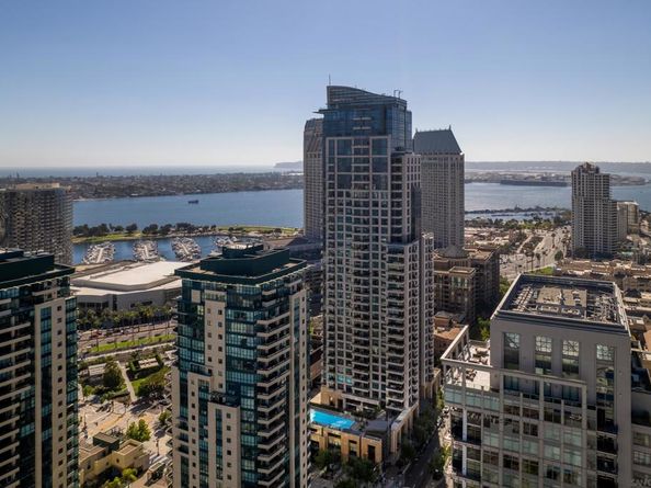 550 Front St 2702, San Diego CA 92101