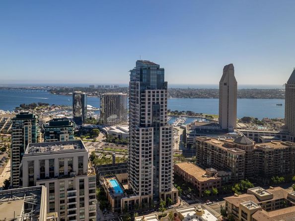 550 Front St 2702, San Diego CA 92101