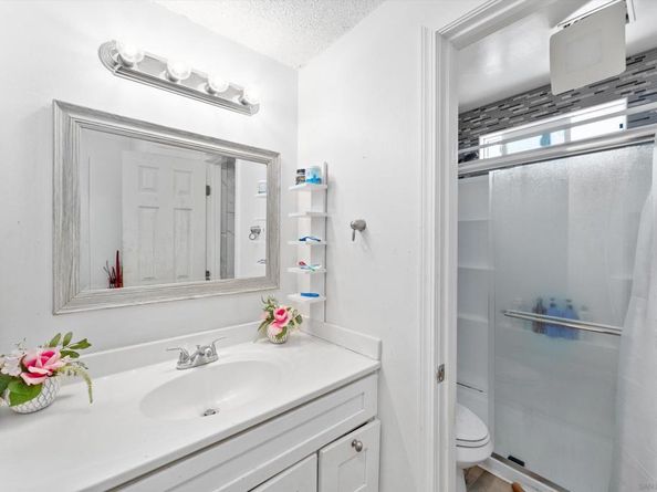 489 E 55th St E, Long Beach CA 90805