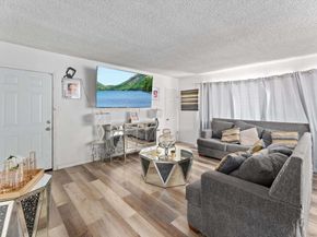 489 E 55th St E, Long Beach CA 90805