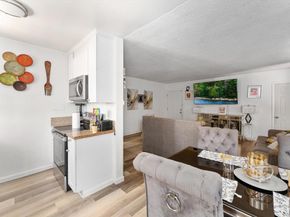 489 E 55th St E, Long Beach CA 90805