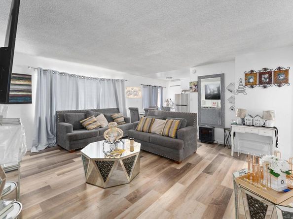 489 E 55th St E, Long Beach CA 90805