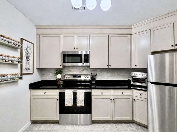 24 Avenue At Port Imperial 227, West New York NJ 07093