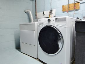 22 East 44th St, Bayonne NJ 07002