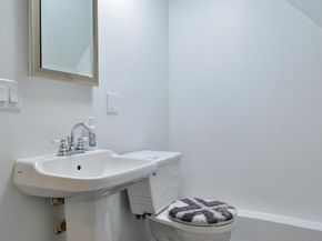 22 East 44th St, Bayonne NJ 07002