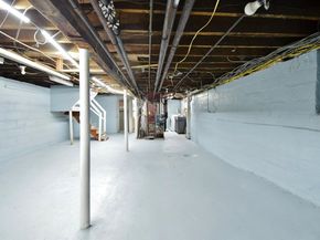 22 East 44th St, Bayonne NJ 07002
