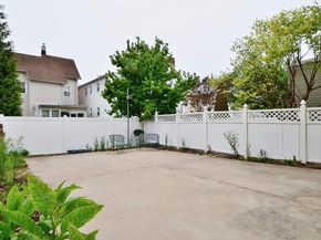 22 East 44th St, Bayonne NJ 07002