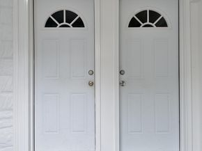 22 East 44th St, Bayonne NJ 07002