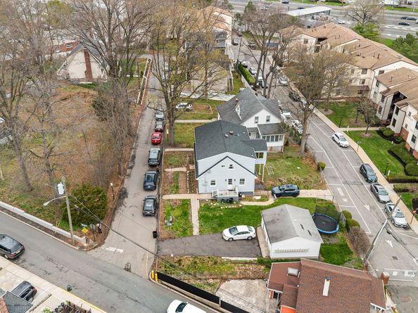 6 Mutillod Lane, Secaucus NJ 07094