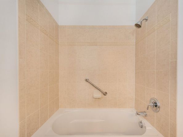 7400 River Rd 113, North Bergen NJ 07047