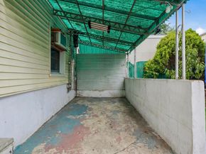 6112 Washington St, West New York NJ 07093