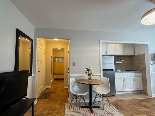 165 Vroom St 1M, Jersey City NJ 07306