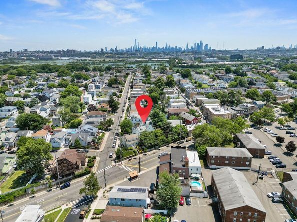 1560 Paterson Plank Rd, Secaucus NJ 07094