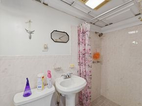 601 80th St, North Bergen NJ 07047