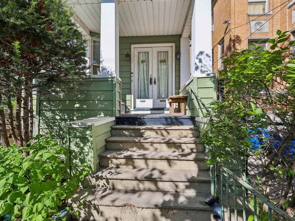 140 Clinton Ave, Jersey City NJ 07304