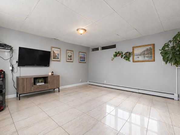 1110 61st St, North Bergen NJ 07047