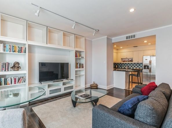100 Shearwater Ct East 32, Jersey City NJ 07305