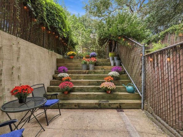 236 6th St 1, Jersey City NJ 07302