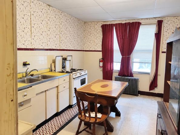 41 West 11th St, Bayonne NJ 07002