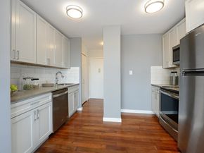 100 Manhattan Ave 205, Union City NJ 07087