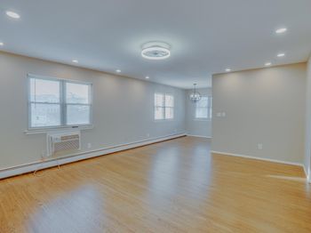 1138 Farm Rd