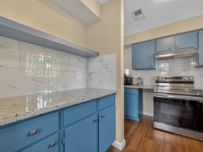 2719 Flintrock Circle, Houston TX 77067