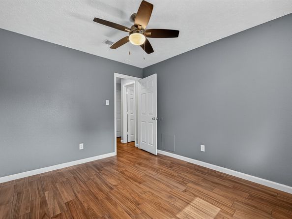 2719 Flintrock Circle, Houston TX 77067