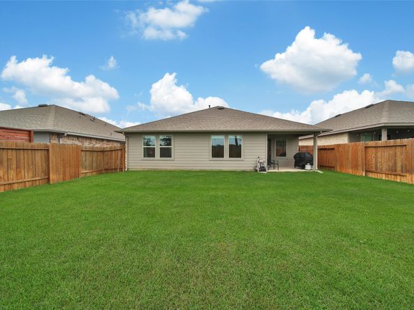 2619 Lost Holly Lane, Conroe TX 77301