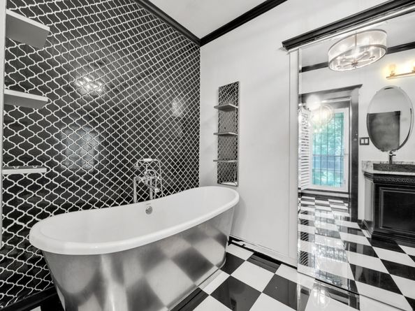 3102 Breezy Pines Court, Houston TX 77339