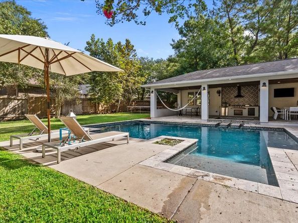 127 N Concord Valley Circle, The Woodlands TX 77382