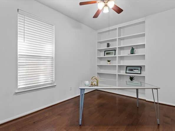 127 N Concord Valley Circle, The Woodlands TX 77382