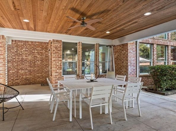 127 N Concord Valley Circle, The Woodlands TX 77382